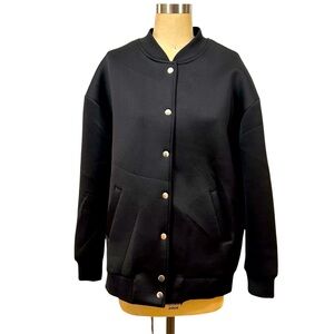 FOREVER 21 Women’s Black Bomber silver Snap buttons jacket size Medium warm